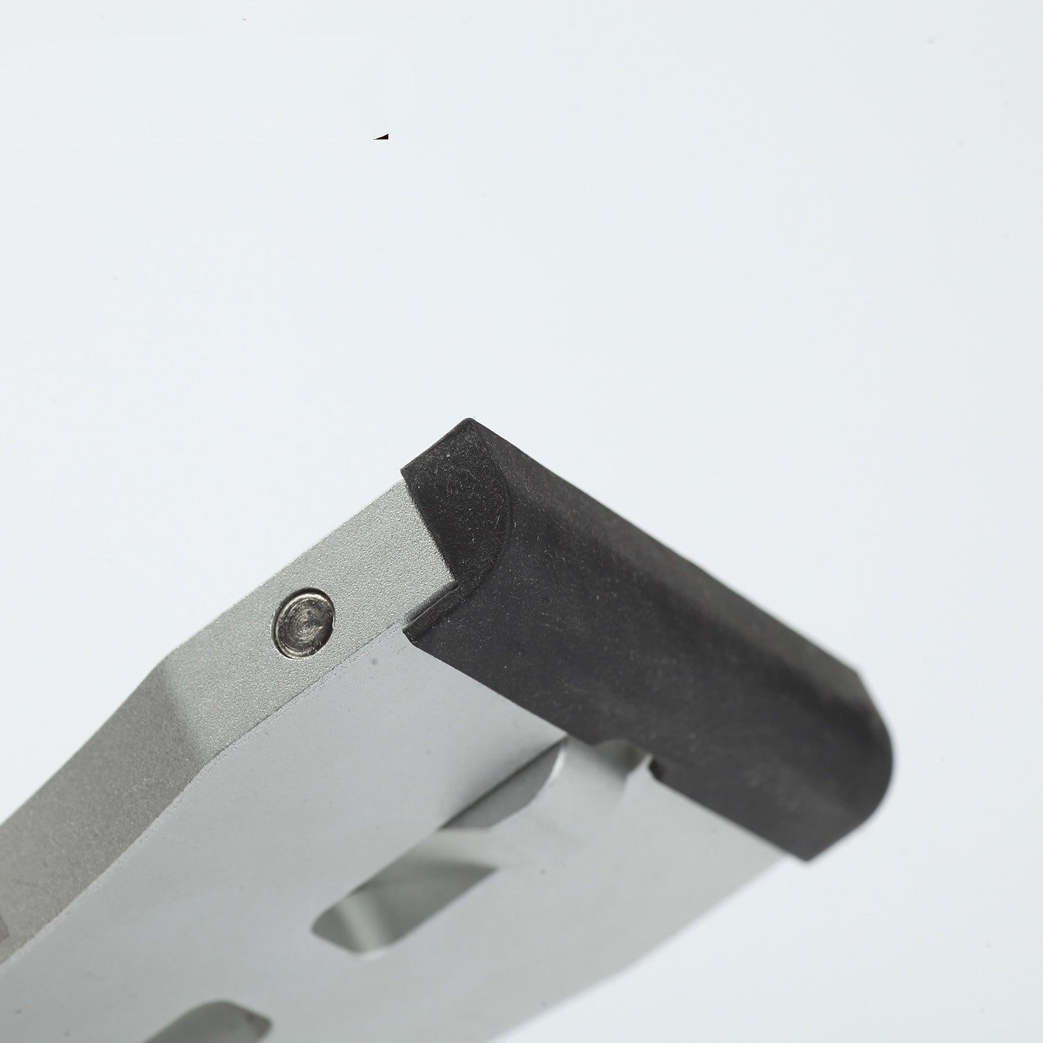 Multifunctional car roof pedals safety lifesaving hammer